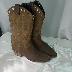 Women's Brown Studded Western Cowboy Boots